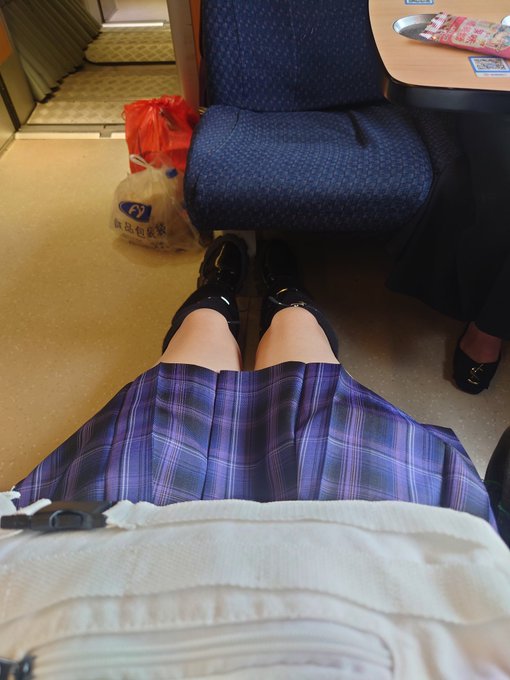 第一次女装坐高铁 #伪娘 #女装子 #男の娘 https://t.co/2n1FKfQEss<a href="/tag/%E4%BC%AA%E5%A8%98"class="tags">#伪娘</a><a href="/tag/%E5%A5%B3%E8%A3%85%E5%AD%90"class="tags">#女装子</a><a href="/tag/%E7%94%B7%E3%81%AE%E5%A8%98"class="tags">#男の娘</a>