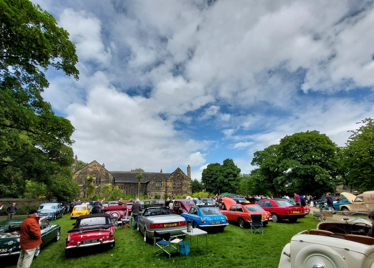 KirkleesMuseums's tweet photo. It's 9th June and today's the day! 

Engines to the ready! It's the Classic Car Show and Craft Fair at #OakwellHall!

Join us from 10am to 4pm.for #crafts, #cars and more! https://t.co/2bOisuPUNp