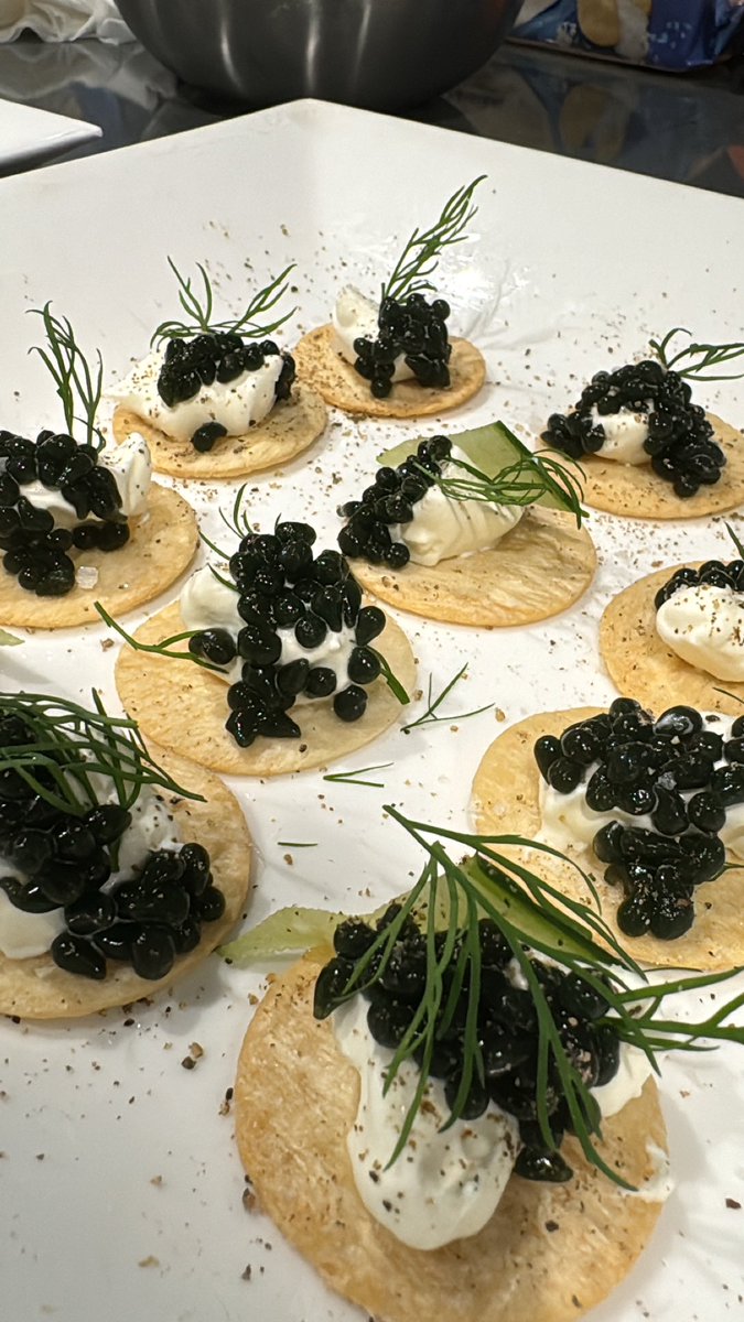 liamwillhelm's tweet photo. This is your sign to make #VeganCaviar #vegan #caviar https://t.co/1yCncsoSK2