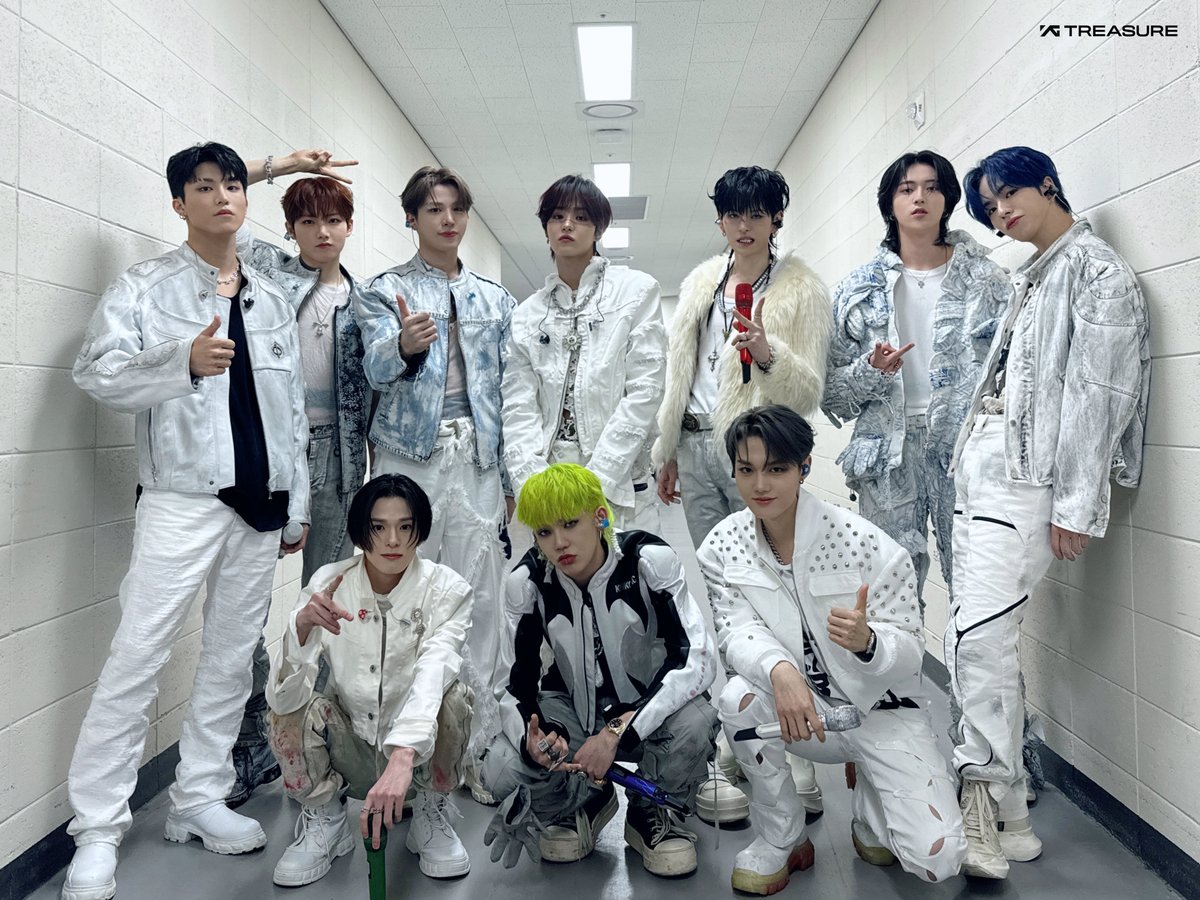 ygtreasuremaker's tweet photo. [#HI_TREASUREMAKER💎📸]

트메의 응원 덕분에
무대에서 신나게 RUN 했던
K-WAVE CONCERT 인기가요 완료 💎

트레저는 트메만 있으면 만사 다 Okay👌

#TREASURE #트레저 #KINGKONG 
🗓#240609 #인기가요 #KWAVE https://t.co/oeAareIMUo