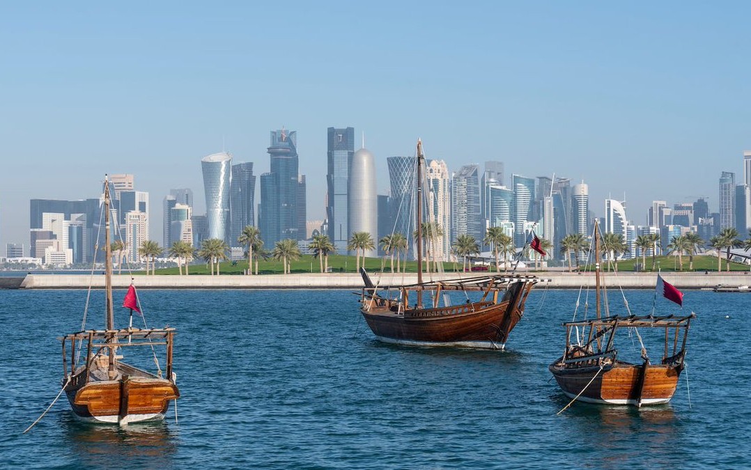 GulfTimes_QATAR's tweet photo. Department of Meteorology warns of hot to very hot weather expected today 
#weather #Qatar #QMD #hot 

https://t.co/m0C4jvj9mM https://t.co/9KqCyQzwAS