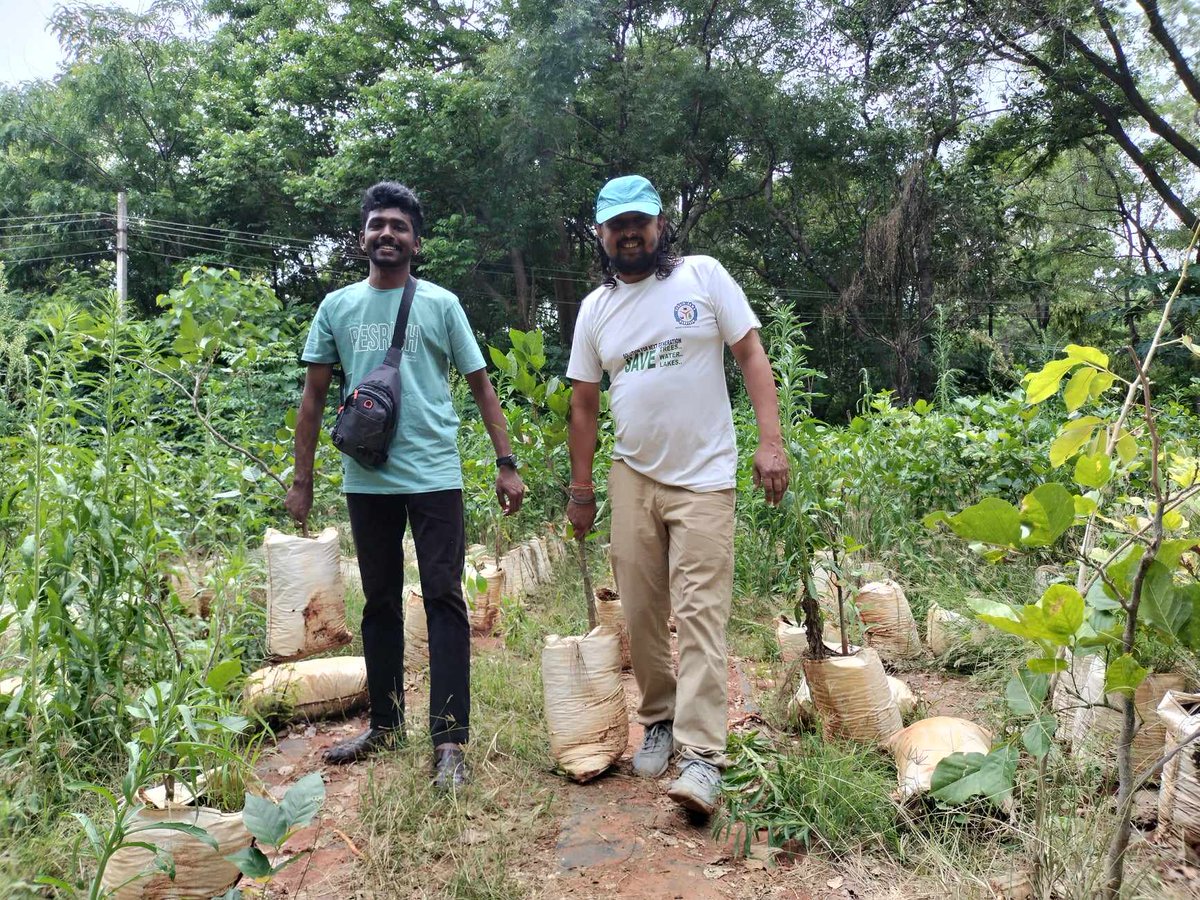 Jansewaks's tweet photo. World Environment Day by @Jansewaks to protect our mother earth and working on climate change. Info 2 @UNEP @UNEP_AsiaPac @EnvironmentOcha @aranya_kfd @UNFCCC @NationalForests @moefcc #plant #WorldEnvironmentDay‌2024 @IIfmBhopal @IcfreIndia #एक_पेड़_माँ_के_नाम @NASAClimate https://t.co/QpIWVkm0xr