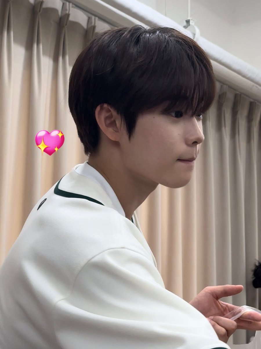 moling0205's tweet photo. 티티 초대로 잼컨🤟🏻❤️
#예찬미담 막내가... 아이스크림 사줌🥹 https://t.co/pQEkxlwYCg