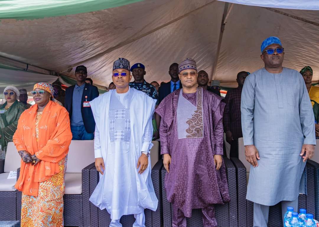 GominaHabib's tweet photo. His excellency @OfficialOAU alongside his top cabinet colleagues in kaduna yesterday join His Excellency Governor @ubasanius in the commissioning of New projects in kaduna state.

Alhaji Ali Bello Chief of Staff, @officialmaai Commissioner for finance and budgets, Abubakar https://t.co/uh8pLRShtT
