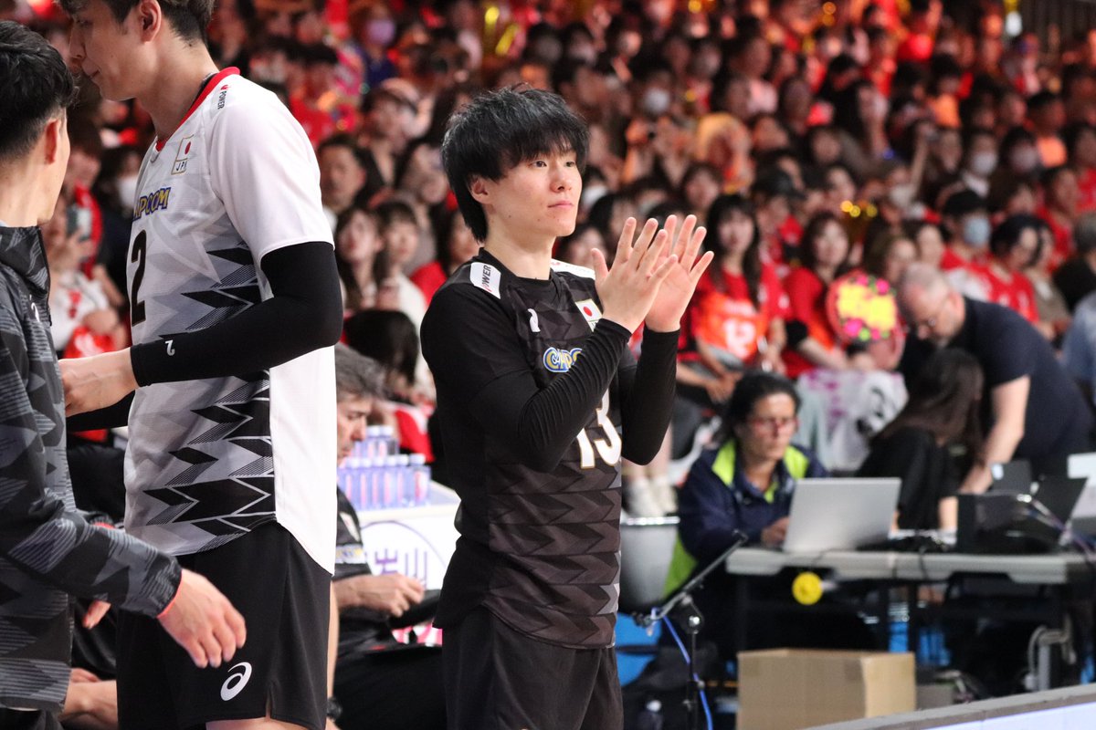ho__too's tweet photo. 24/06/04 西日本総合展示場　vsイラン戦

ぱちぱちぱちぱち👏🏻

#小川智大　選手
#VNL2024 https://t.co/ud99hQJaNm