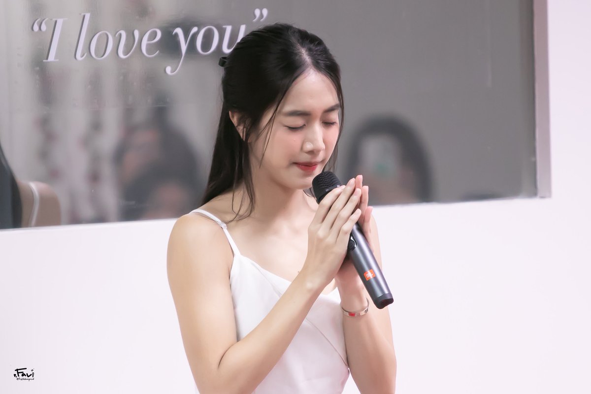 h3llokonprod's tweet photo. 090624 สมปราถนาในทุกสิ่งนะคะ🥺🙏🏻🤍

#Mind4EVE #4EVE 
#BeMindHappiness
#MindChlorisBirthDayProject https://t.co/qi13Z76Se8