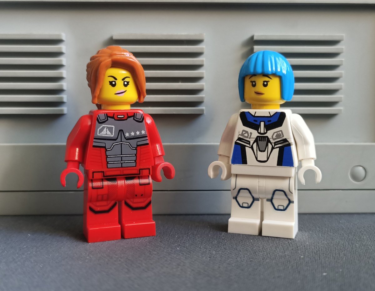 AtTheBricks's tweet photo. Evangelion and Exo-force. 

#LEGO #レゴ #エヴァンゲリオン  #Evangelion #ExoForce https://t.co/CTmDmjeJk8