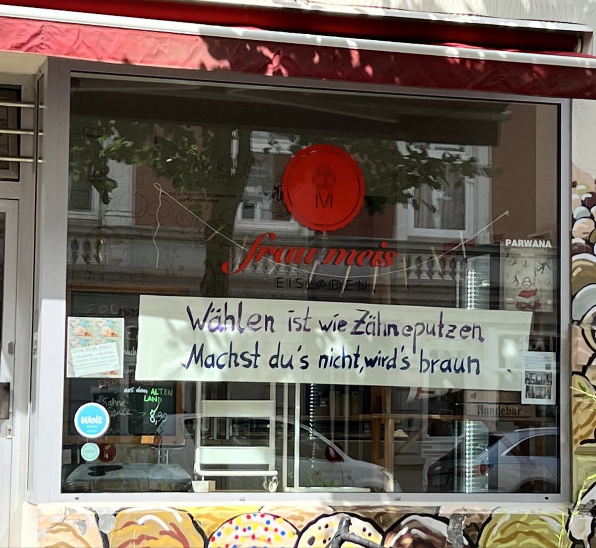 Mein Eisladen stabil! 🍦

#Hamburg #heute #Wahlsonntag #GoVote #Demokratie #Europawahl