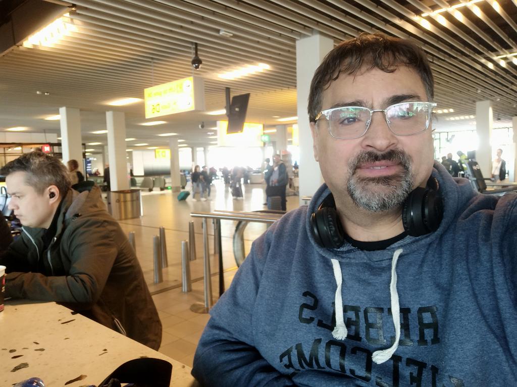 sergiosalinas's tweet photo. Viaje largo hasta  #Ruanda, primer parada #Amsterdam.
Nos esperan jornadas intensas de trabajo en la reunión de #ICANN80 en #Kigali 
#NGTLD #UA #RALOS #ALAC
#OtraInternetEsPosible
@LACRALO_Icann 
@InternautaArg 
@ICANN 
@ICANNAtLarge 
@AGCArgentina 
@FGBuenosAires 
@FGNacional https://t.co/ZCnPiy8zUC