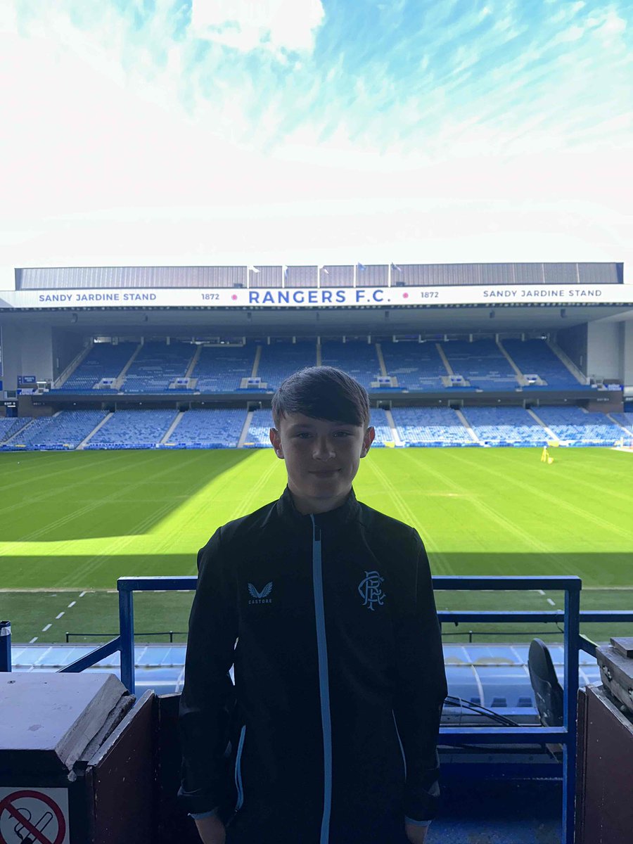 lisbob_1's tweet photo. Munros signs another year for Rangers. #football #RangersFC https://t.co/EoFq1IpoTk