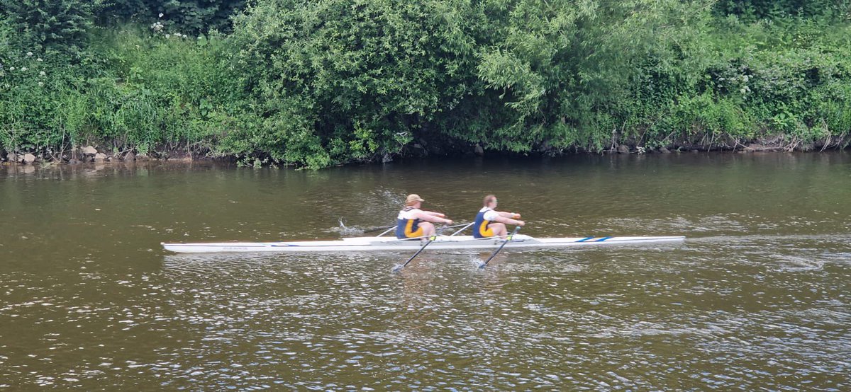 A fantastic day in the sun <a href="/RowAtBridgnorth/">Bridgnorth Rowing</a> fun had by all with some wins, !!!!