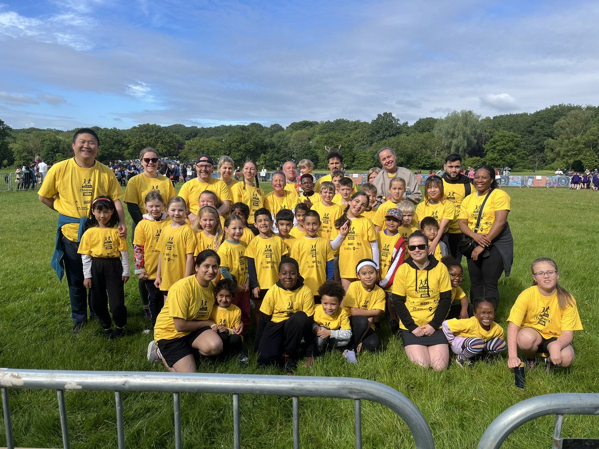 <a href="/TemplarsPrimary/">Templars Primary Sch</a> still waiting for some late comers but the majority are here &amp; ready to rumble!! <a href="/CovSport/">Coventry Sport</a> <a href="/SGOCoventryWest/">SGO Coventry West Danny Kingham</a> <a href="/SGOCoventryEast/">SGO Coventry East Stuart Davoile</a> #ChildrensMile