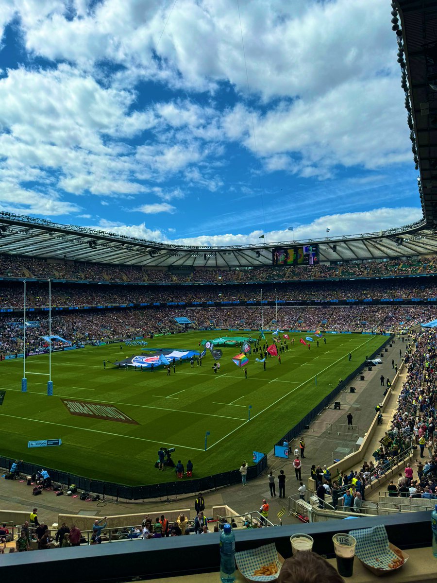 andrewtphillips's tweet photo. Still buzzing from the @premrugby final yesterday!!

Come on you @SaintsRugby !! https://t.co/gY74nPOcAc