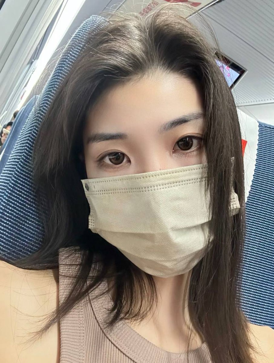 kaya35's tweet photo. 这一颗颗长寿果就是在卧底期间接触最多的，那时有 一位大哥找我预定88克的长寿果并让我陪他吸了几颗，那晚大哥的表现非常的好一晚就给我打了6，7针 https://t.co/wx6Ejif9Fg