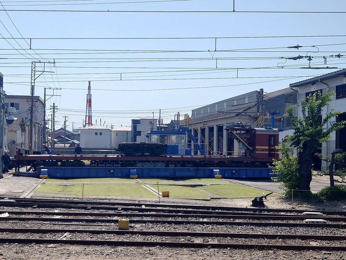 NewSnack_sw's tweet photo. 2024.06.07

MF97編成 塩浜検修車庫での作業風景

#近鉄 #MF97 #塩浜検修車庫 https://t.co/DaMI65LYki