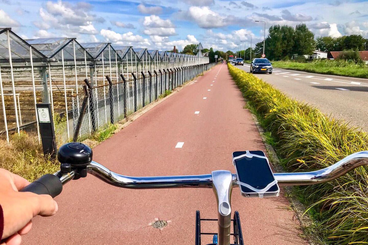 modacitylife's tweet photo. A cycle network must be five things: coherent, safe, comfortable, attractive, and direct. “I see all of that in Zoetermeer.”

Add good visibility and wayfinding, and it becomes clear why it’s considered one of the Netherlands’ best cycling municipalities.

https://t.co/W0GPGo8bSV https://t.co/8X1LEOCubJ
