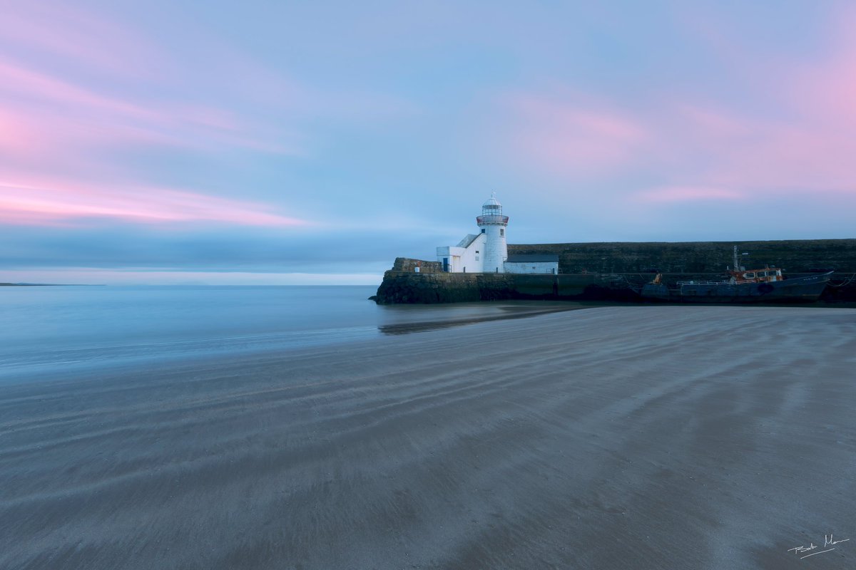 babumonmg's tweet photo. Balbriggan Lighthouse, Dublin. 

Shot with Sony a7 R iii and Canon 16-35mm L. Leofoto tripod and Benro filter system.

Hope you like it.

For more visit 

https://t.co/1EJ018VDA9

Stay safe and stay connected. https://t.co/QhOzK3JShW