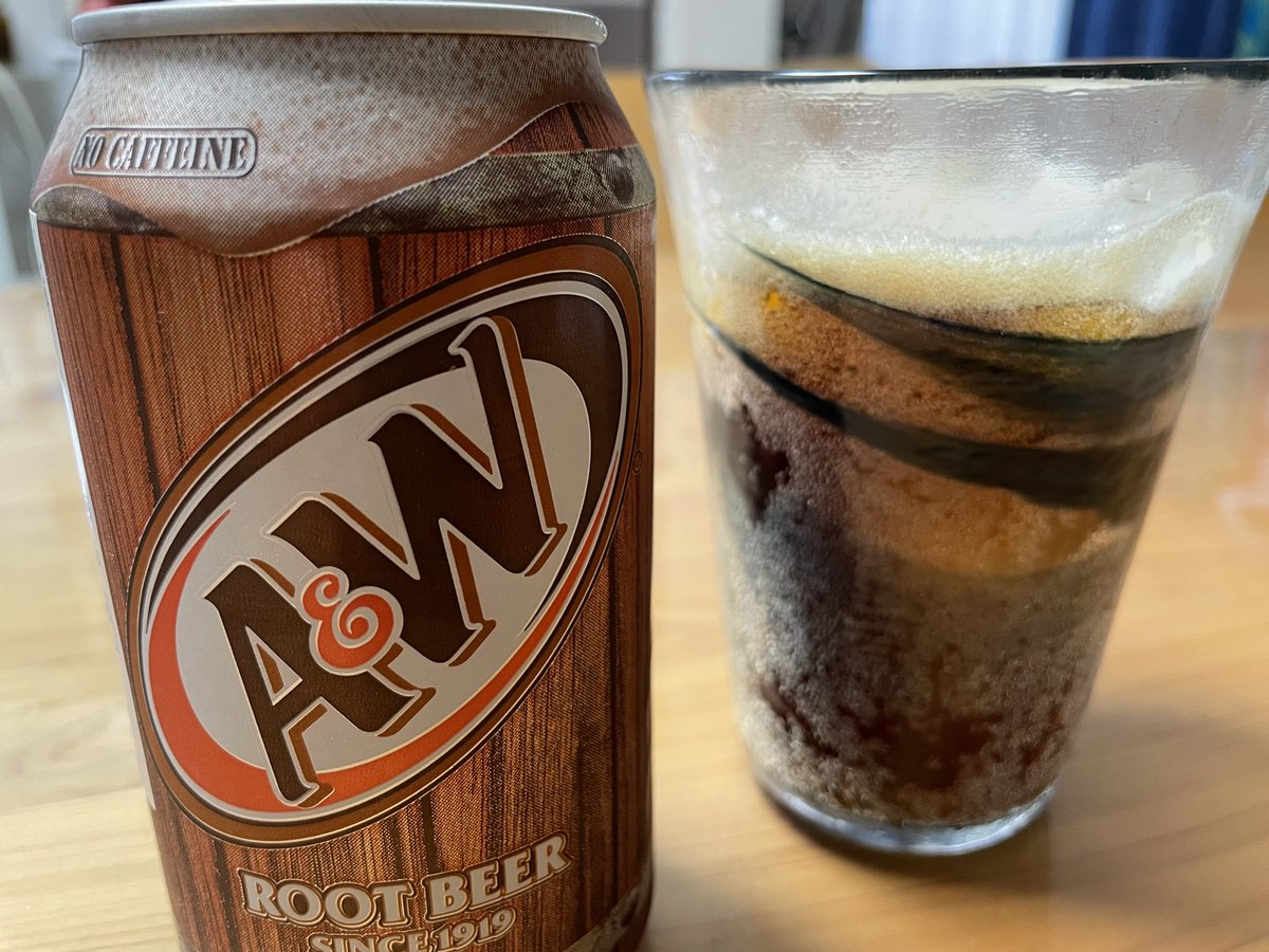 daiju42's tweet image. たまに飲みたくなる
#ルートビア
#rootbeer
#AandW
#A&amp;amp;W
#エンダー
#沖縄