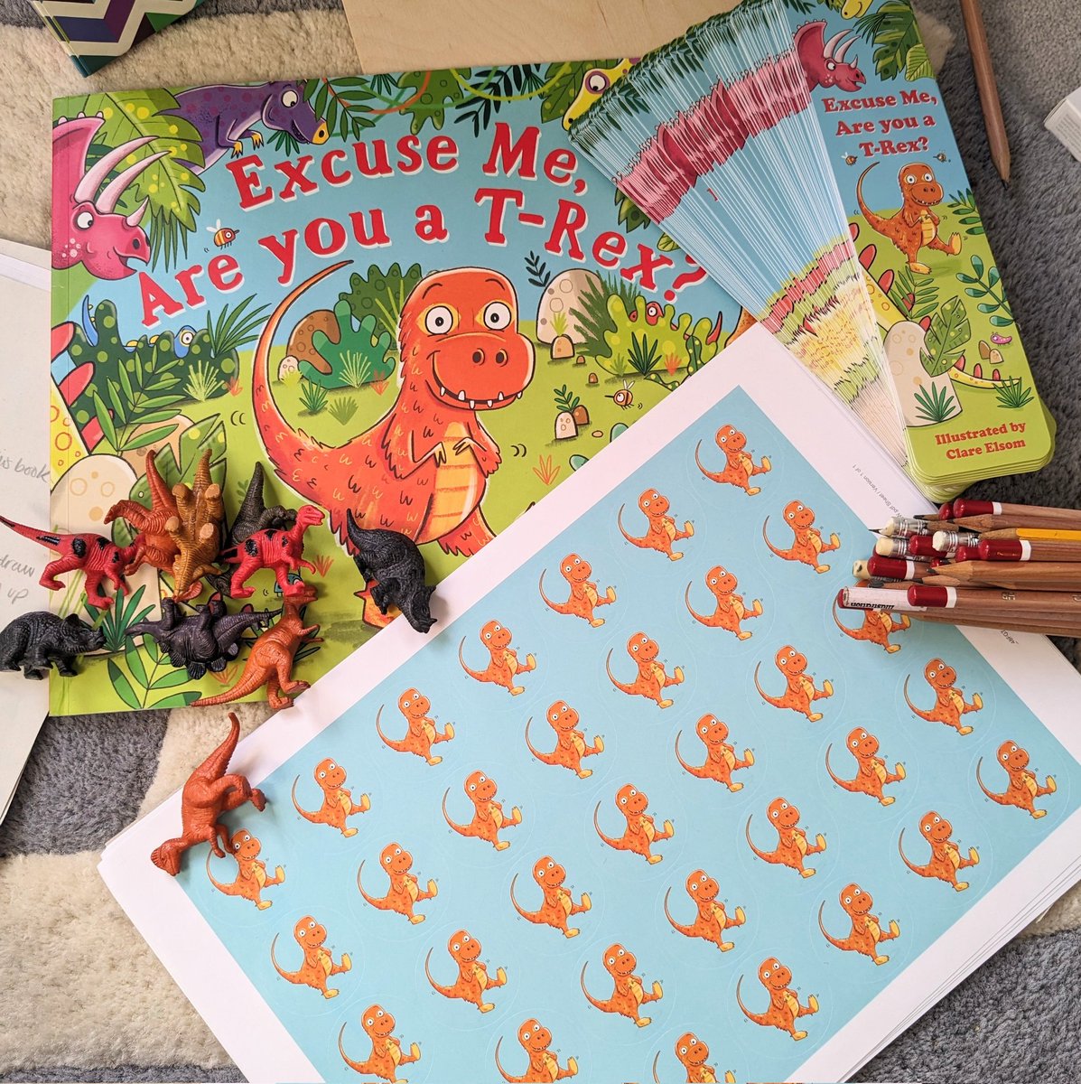 I'm at the Fossil Festival in Lyme Regis TODAY!
1:30pm at <a href="/LymeRegisMuseum/">Lyme Regis Museum</a>  

🦖 Book reading
🦖Dino chat
🦖Draw along
🦖Book signing

Perfect for ages 5-8 but everyone welcome 🤗 

See you later!

<a href="/FF_LymeRegis/">Lyme Regis Fossil Festival</a> <a href="/scholasticuk/">Scholastic UK</a>