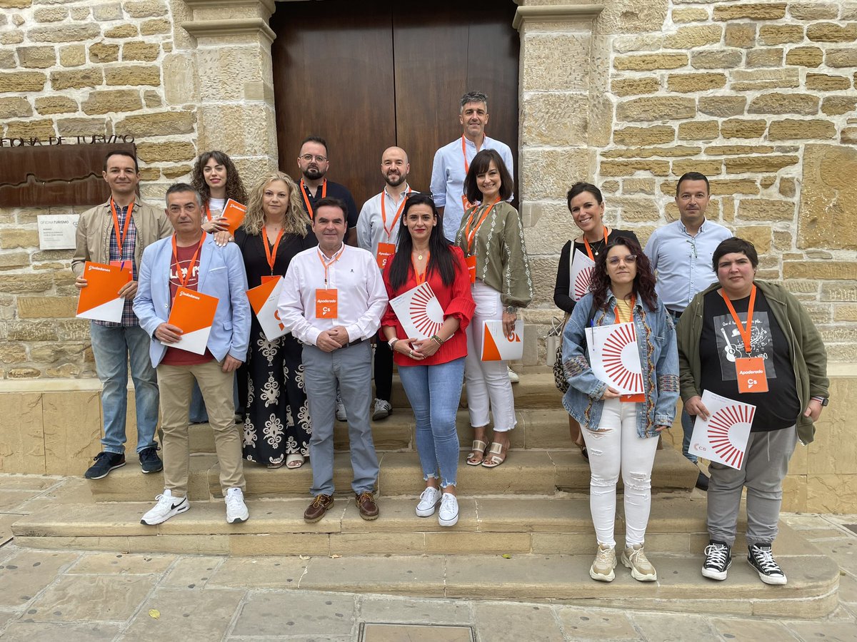 MiguelALorente's tweet photo. Nuestro equipo de Ciudadanos para el desarrollo electoral europeo hoy 9de Junio de 2024🧡🧡🧡🧡 https://t.co/GOb1gEiXnI