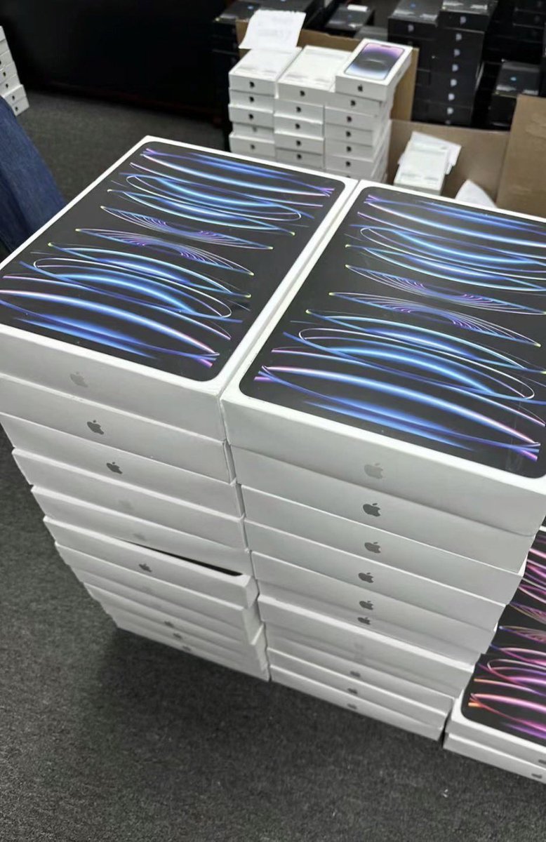 bp_A16's tweet photo. iPad pro前型欲しい人
RTとフォローして！

3台のみ

スマホがいい人は
iPhone14にします😊 https://t.co/BDqDBtT9KK