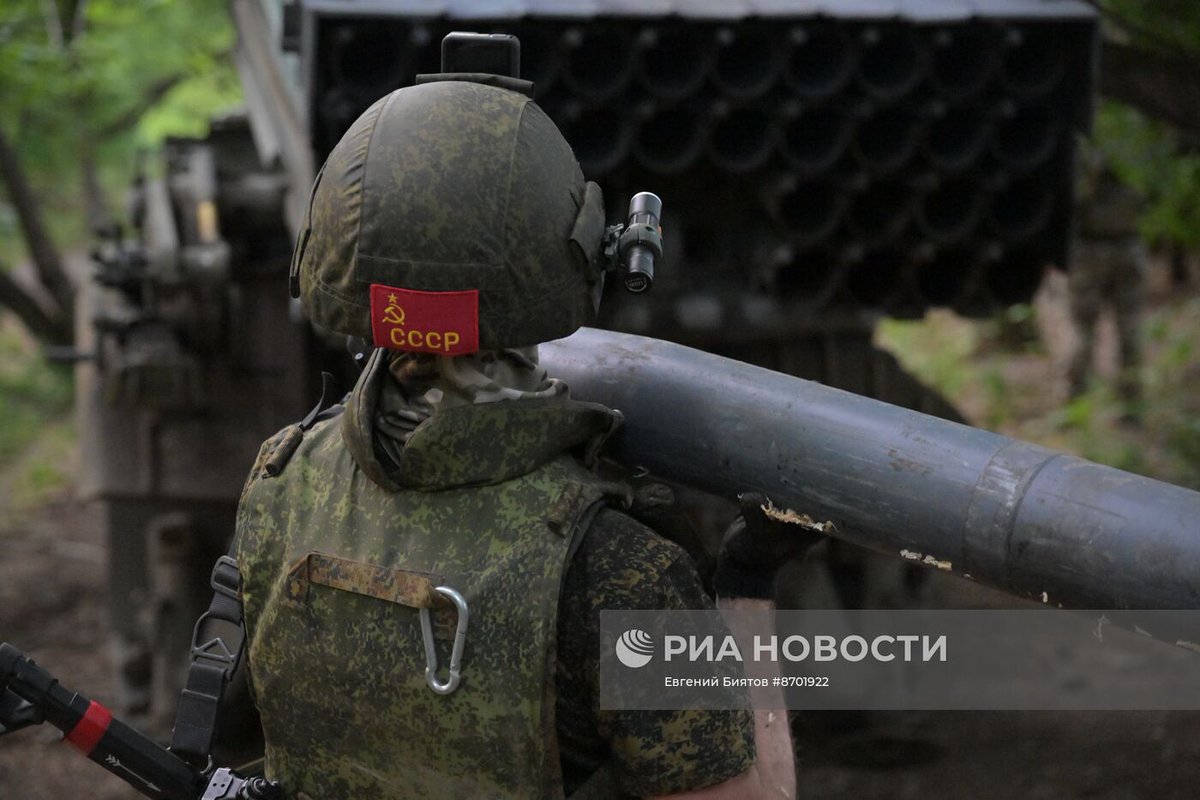 TheGreyPatriot_'s tweet photo. ๐ท๐บ Old 9K55 Grad-1 MLRS from 85th Separate Motorized Rifle Brigade of 2nd Army Corps (former Lughansk militia) at work near Artemovsk. Today.
Part 1 of 2
#Russia #Russian #Russians #Today #SVO #Grad1 #MRLS #Launcher #Missile #Rocket #Artillery #Military #Army #Artemovsk https://t.co/mwj42dOf6G