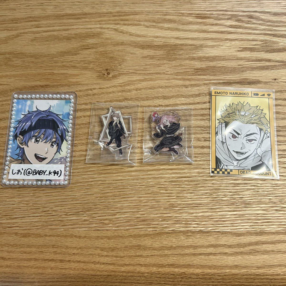 BABY_K94's tweet photo. 交換 デッドアカウント ロフト ポップアップ ミニミニアクリルスタンド 特製カード

譲）
ミニアク→羽住、灰島
特典→柄本

求）
同種縁城

郵送希望。どなたでもお気軽にお声掛けください📱 https://t.co/4DrSqLE9q7
