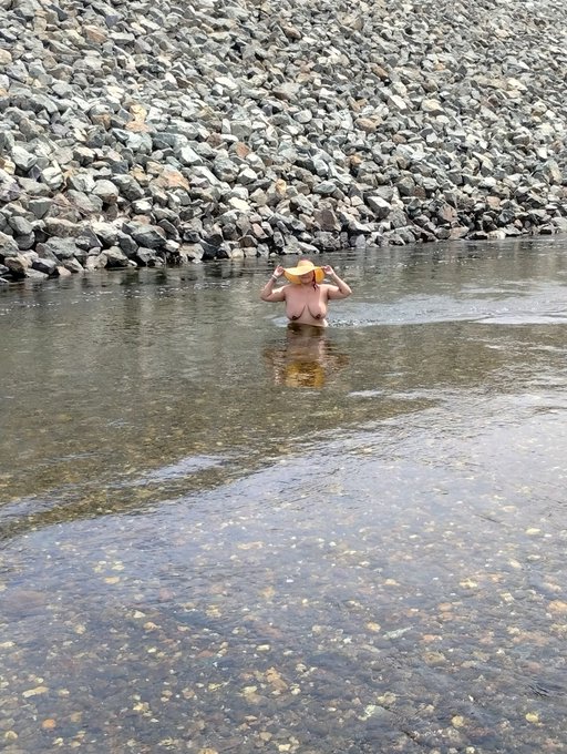 Skinny dipping at the lake followed by a little exhibitionism. Perfect start to a great birthday. Thanks<a href="/tag/skinnydipping"class="tags"><span>#skinnydipping</span></a><a href="/tag/exhibitionist"class="tags"><span>#exhibitionist</span></a><a href="/tag/nudist"class="tags"><span>#nudist</span></a><a href="/tag/kinkster"class="tags"><span>#kinkster</span></a>