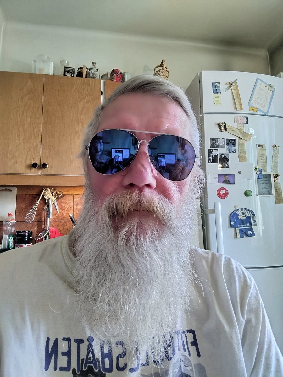 Nu ska jag gå och rösta snart, gör det du också!