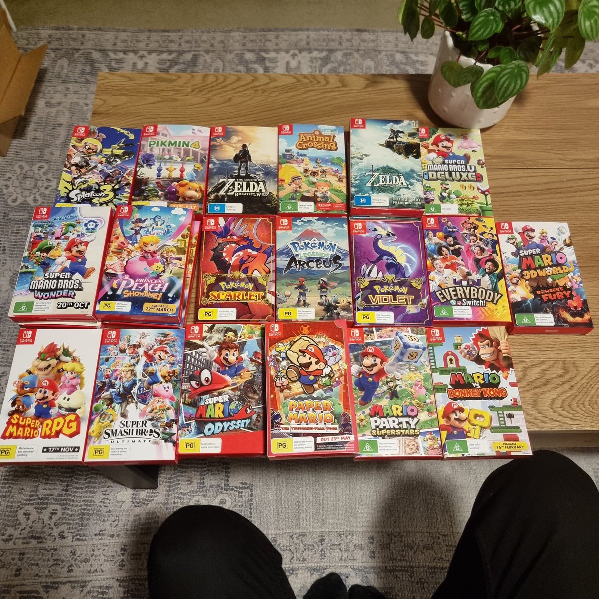 DelasStreet's tweet photo. Sigo feriandome cajas de promoción de la tienda. Ayer 6 de golpe 🥲 ya quedan menos.. #NintendoSwitch https://t.co/6V9fxR3V7y
