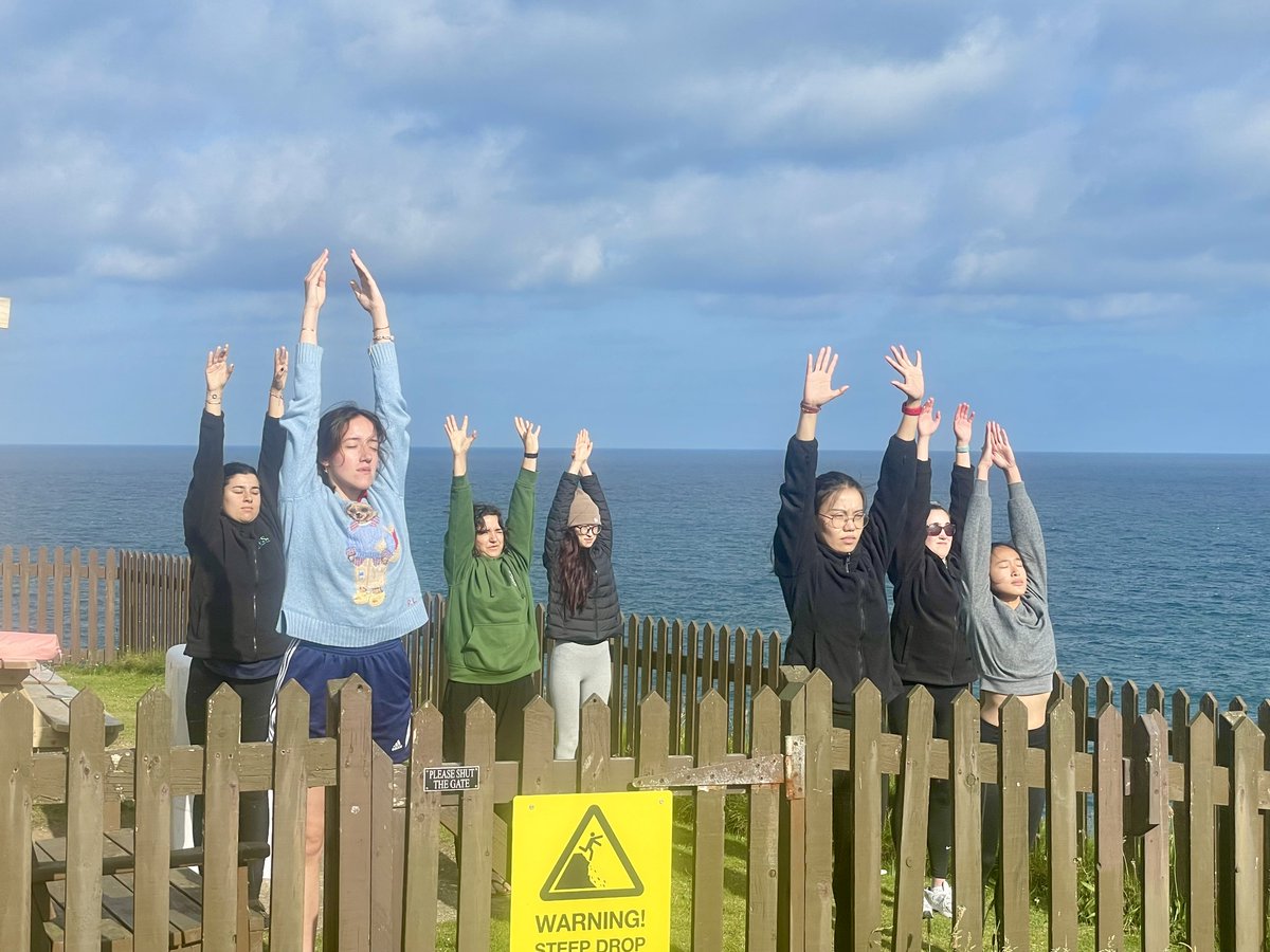 Lidunka Vocadlo (@lidunka) on Twitter photo Sun salutations (or something) at YHA Perranporth (seen in first pic) at the start of the <a href="/UCLWiES/">UCL Women in Earth Science</a> <a href="/ES_UCL/">EarthSciences UCL</a> field trip (others were swimming in the sea, bouldering, geologying and…um… birding) Sun salutations (or something) at YHA Perranporth (seen in first pic) at the start of the <a href="/UCLWiES/">UCL Women in Earth Science</a> <a href="/ES_UCL/">EarthSciences UCL</a> field trip (others were swimming in the sea, bouldering, geologying and…um… birding)