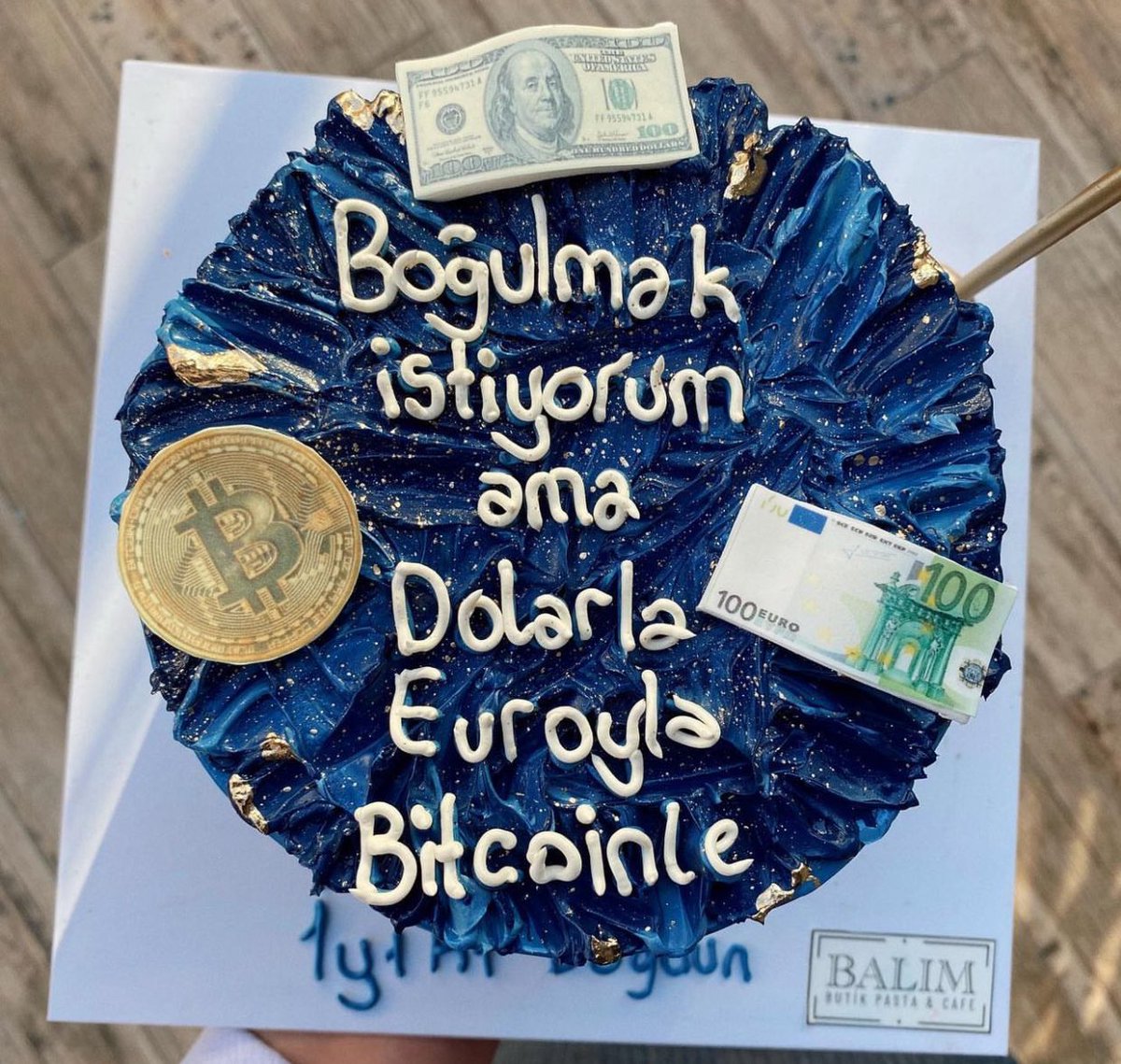 güneş - venüs - merkür 2.ev 
jüpiter aslan 
2-6.ev stelyum 
boğa başak oğlak burclarının pastası