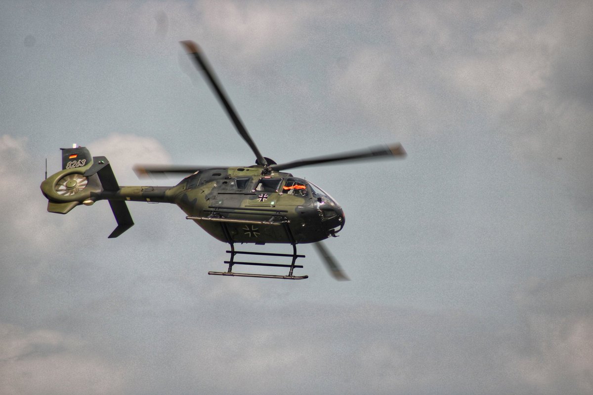 Nanukonice's tweet photo. ... 👋
#ec135 #nh90
#ihtc #heideflieger @HEIDEFLlEGER https://t.co/CaW1kfuIkT