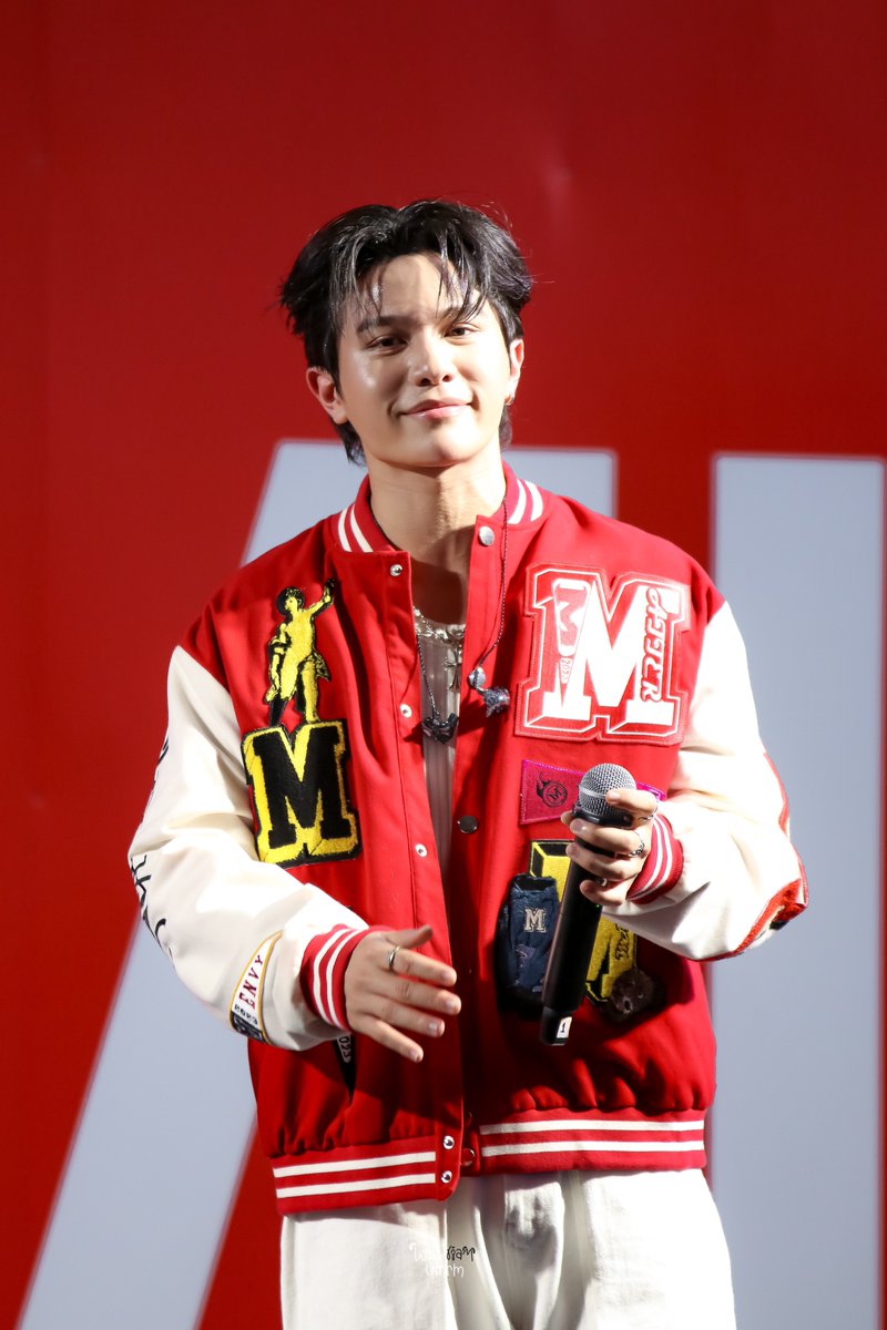 09.06.24 

˃̵͈̑ᴗ˂̵͈̑

#TGGSxLYKN 
•
#Williamjkp #LYKN