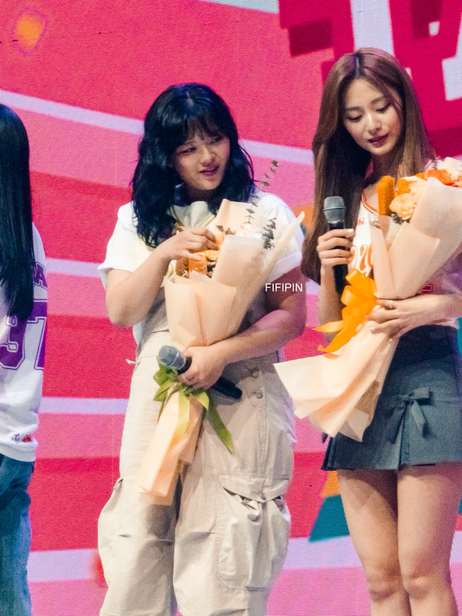 FIFIPIN's tweet image. 240601 Twice Oishi Fan Meet

🐶💐

#JEONGYEON #정연 #TWICE #트와이스 #トゥワイス #OishiTwice #TwicexOishiSnacktacularFanMeet