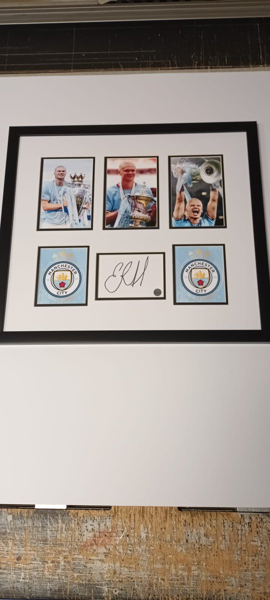 EvansAevans1286's tweet photo. All hand signed and come with COA 💙£75 each 

4 x Haaland 
5 x Foden 
4 x grealish 
2 x walker 
5 x Alvarez 
3 x pep 
4 x KDB 
3 x ederson 
4 x Dias 
2 x Doku 
2 x silva
2 x stones https://t.co/nOvgRKCQMi