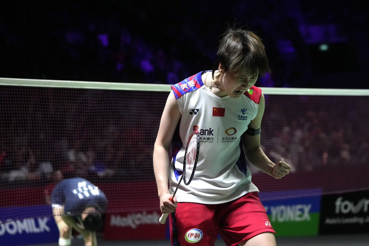 CGTNSportsScene's tweet photo. 🏸️🏆Title defended!

🇨🇳China’s Chen Yufei outplayed An Seyoung🇰🇷 21-14 14-21 21-18 to defend her women’s singles title at #IndonesiaOpen2024.

The victory saw Chen lifted the first singles trophy in 2024 &amp; third Super 1000 trophy in her career.🎉

#badminton https://t.co/r7ra3RCpnV