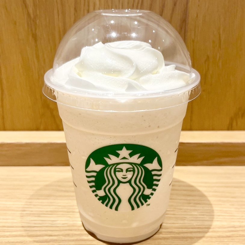 sweetroad5's tweet photo. 【スタバのオススメカスタマイズ】

バニラクリームフラペチーノで
・ホワイトモカシロップ追加
・ブレべミルク変更
・フラペチーノローストを1ポンプ追加

コーヒーの風味と濃厚なミルク感がマッチして最高の風味になります！ https://t.co/yddb8Q7xjk