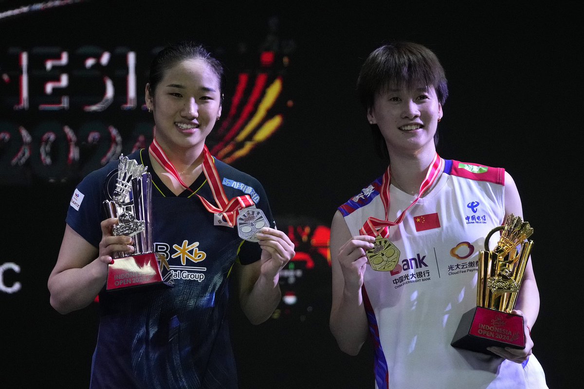 CGTNSportsScene's tweet photo. 📸️Women's Singles Podium

🥇Chen Yufei 🇨🇳
🥈An Seyoung🇰🇷

#IndonesiaOpen2024 #badminton https://t.co/SR8LGKE8i6