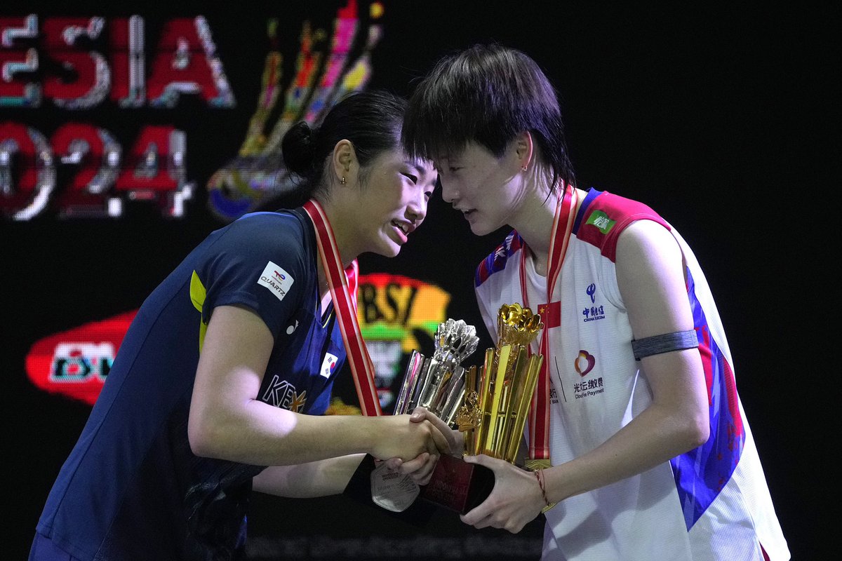 CGTNSportsScene's tweet photo. 📸️Women's Singles Podium

🥇Chen Yufei 🇨🇳
🥈An Seyoung🇰🇷

#IndonesiaOpen2024 #badminton https://t.co/SR8LGKE8i6