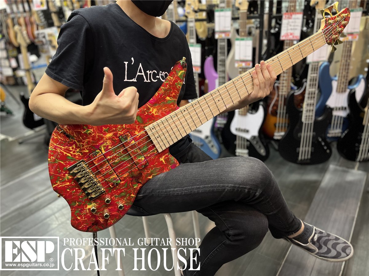 my new gear ESP Bandit Six 私のベースの旅の終着地です。 中坊の