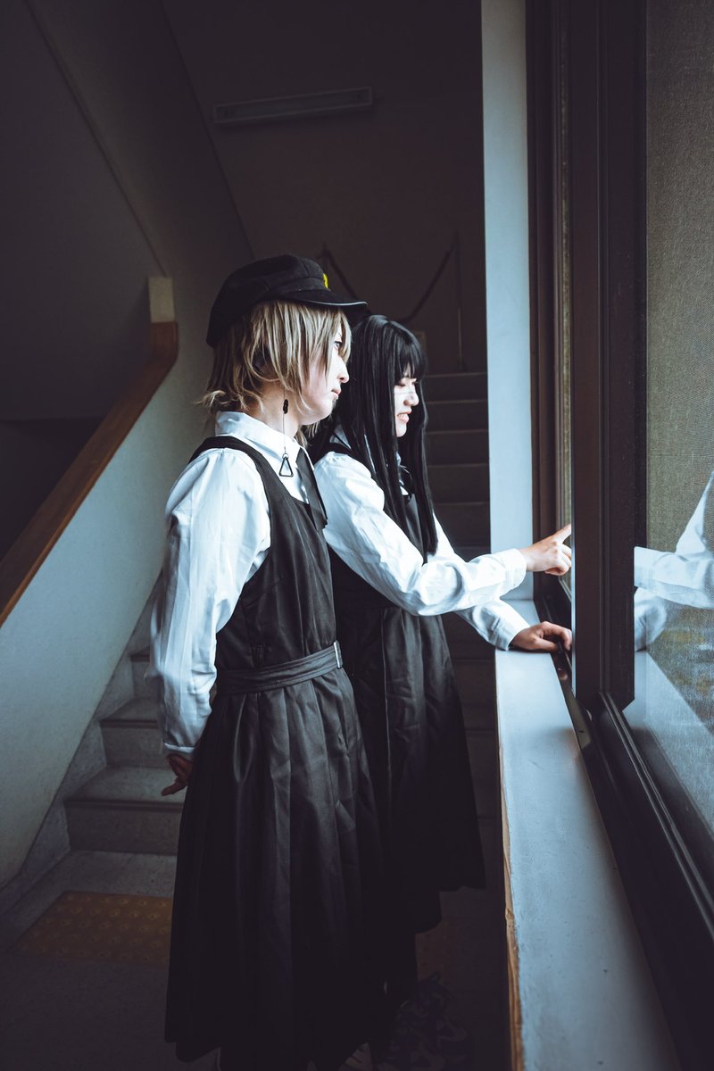 suna0suna___'s tweet photo. ⚠︎Cosplay
【チェンソーマン二部】
________
束の間
________
戦争の悪魔→レイ&ハナ(@Ray_Hana101 )
飢餓の悪魔→私
📸モブTさん(@sokoraniirumob )
#Allcolor
#colorplayer https://t.co/xpCob4yvVy