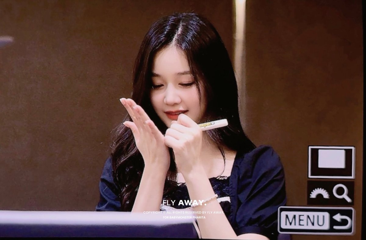 Flyaway0826's tweet photo. 240609

#BABYMONSTER #베이비몬스터 
#파리타 #PHARITA https://t.co/Zxd3bACnau
