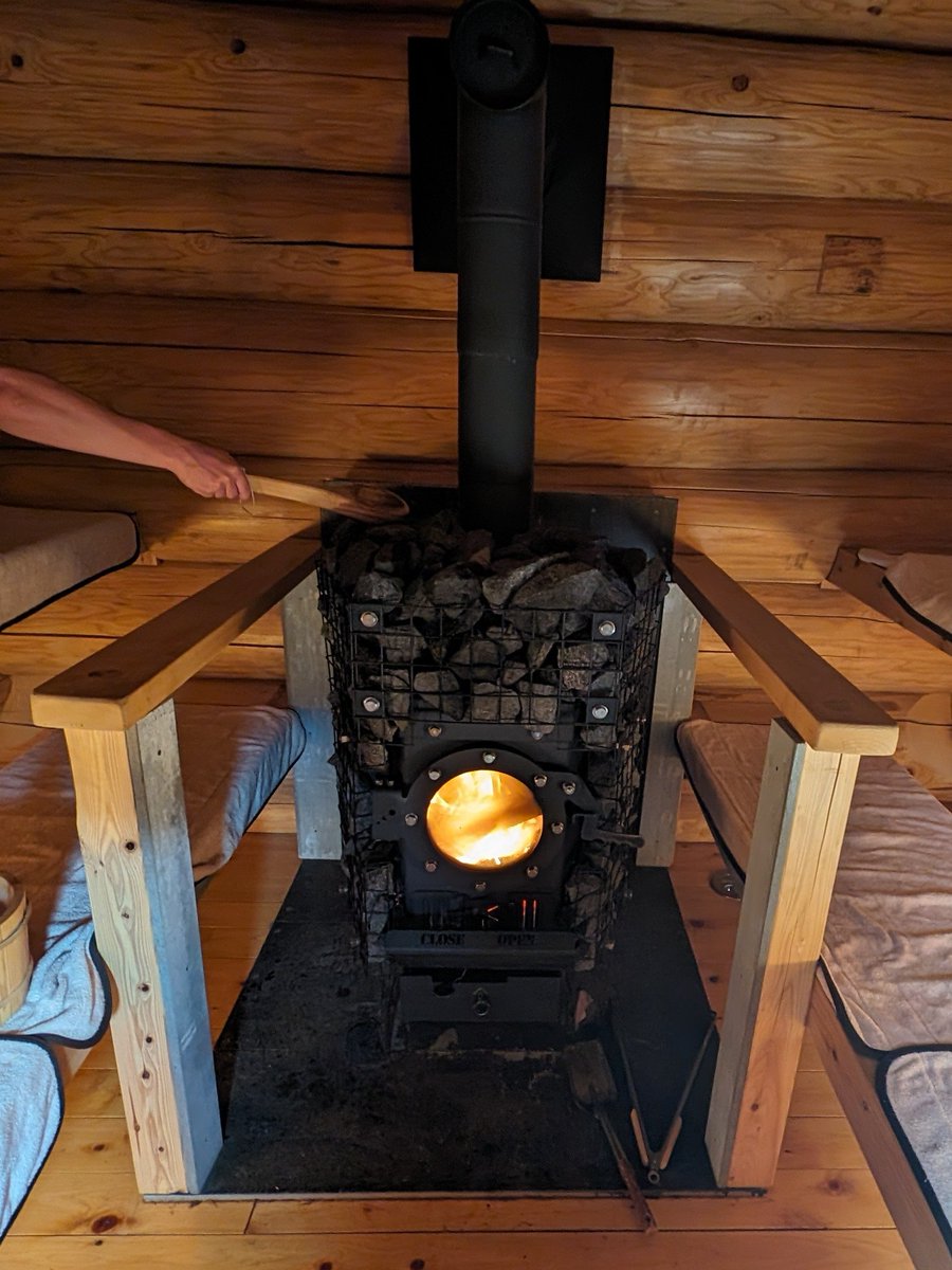 KoivuKura's tweet image. サウナの森 水沼ヴィレッジ

4/23に群馬県桐生市に出来たピカピカの施設へ🚗堪能しすぎて景色の写真撮ってないの悔やまれる😂
外気浴中に眺める森の景色が美しかった🌲✨

日帰り利用可能な森サウナはサウナ小屋とバレルの2サウナ✌小屋はMOKI、バレルはHARVIAでSLするとしっかり熱くて良かった〜🤤🔥