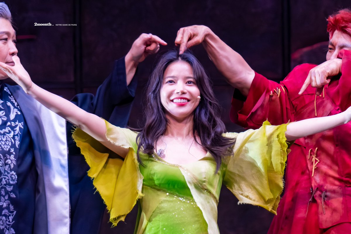 2moonthM's tweet photo. [📷] 240609 뮤지컬 노트르담드파리 커튼콜 퇴근길 - 대전 막공 #솔라 #SOLAR

https://t.co/6eBe8nuuiI https://t.co/kiWAhZtpCB