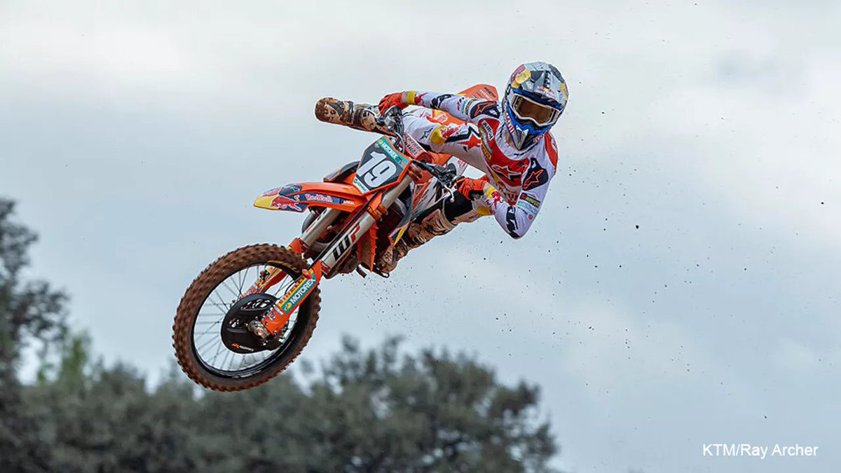 sporza's tweet photo. 6e Belgische zege op een rij in de MX2: na Lucas Coenen wint nu ook tweelingbroer Sacha Coenen

https://t.co/J45Lz8oHLM https://t.co/mmHv0TnEun