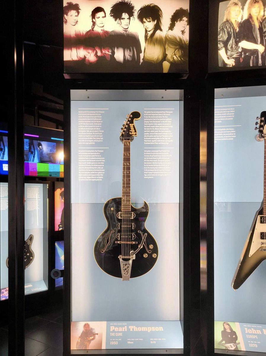 hispacure's tweet photo. No te pierdas “Guitar Legends Hall”! El nuevo museo del Rock en Barcelona (España) donde podrás encontrar, entre muchas otras leyendas del Rock, guitarras originales de @RobertSmith y #PearlThompson de @thecure! 

+info:
https://t.co/Z4UT0VJMjR

@CraigatCoF #TheCure #TheCureSpain https://t.co/45PfLNK5kW