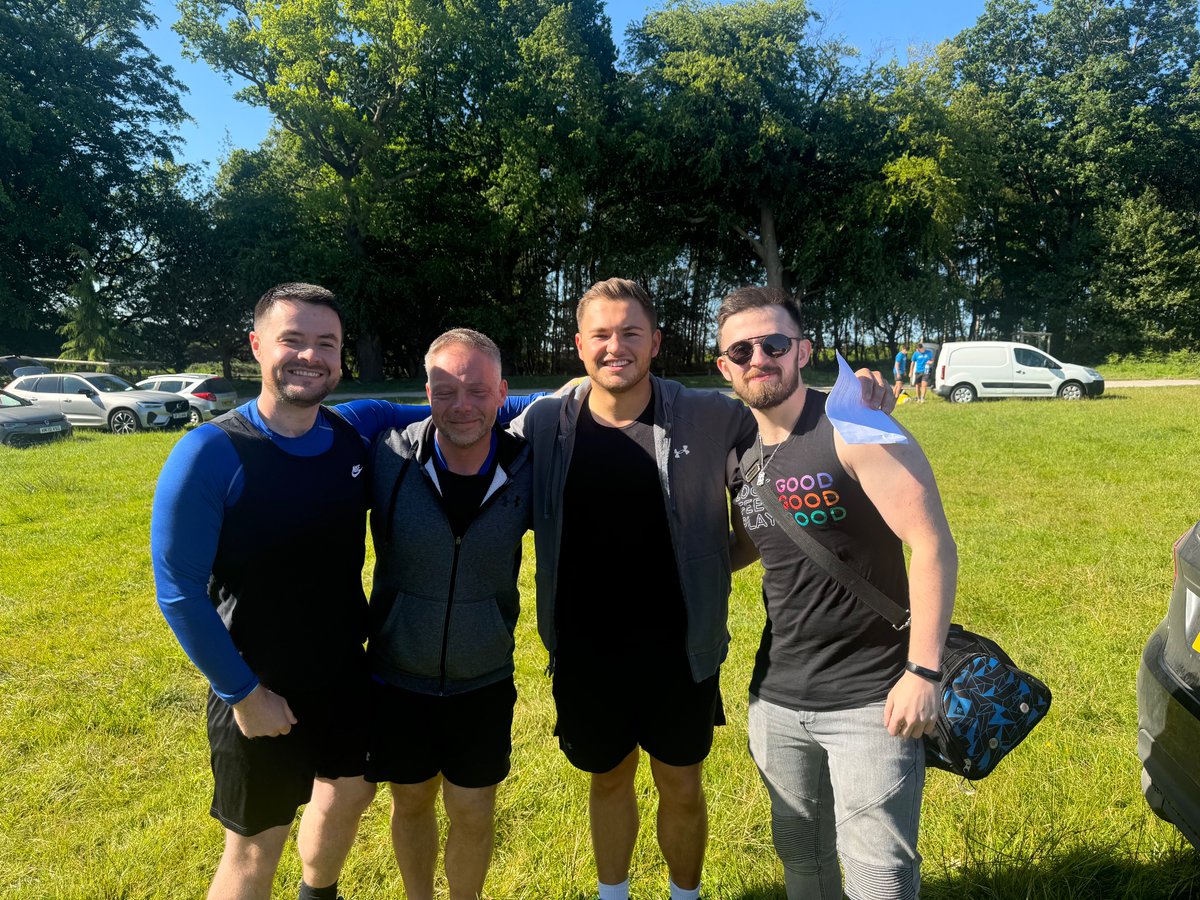 jamiehodgkins's tweet photo. The best way to spend a Sunday #mctuff down in Kent with my #GMC family. 10K smashed, a cheeky medal, a trashed pair of trainers and plenty of laughs ππͺπΌ https://t.co/zZM2meWHKq