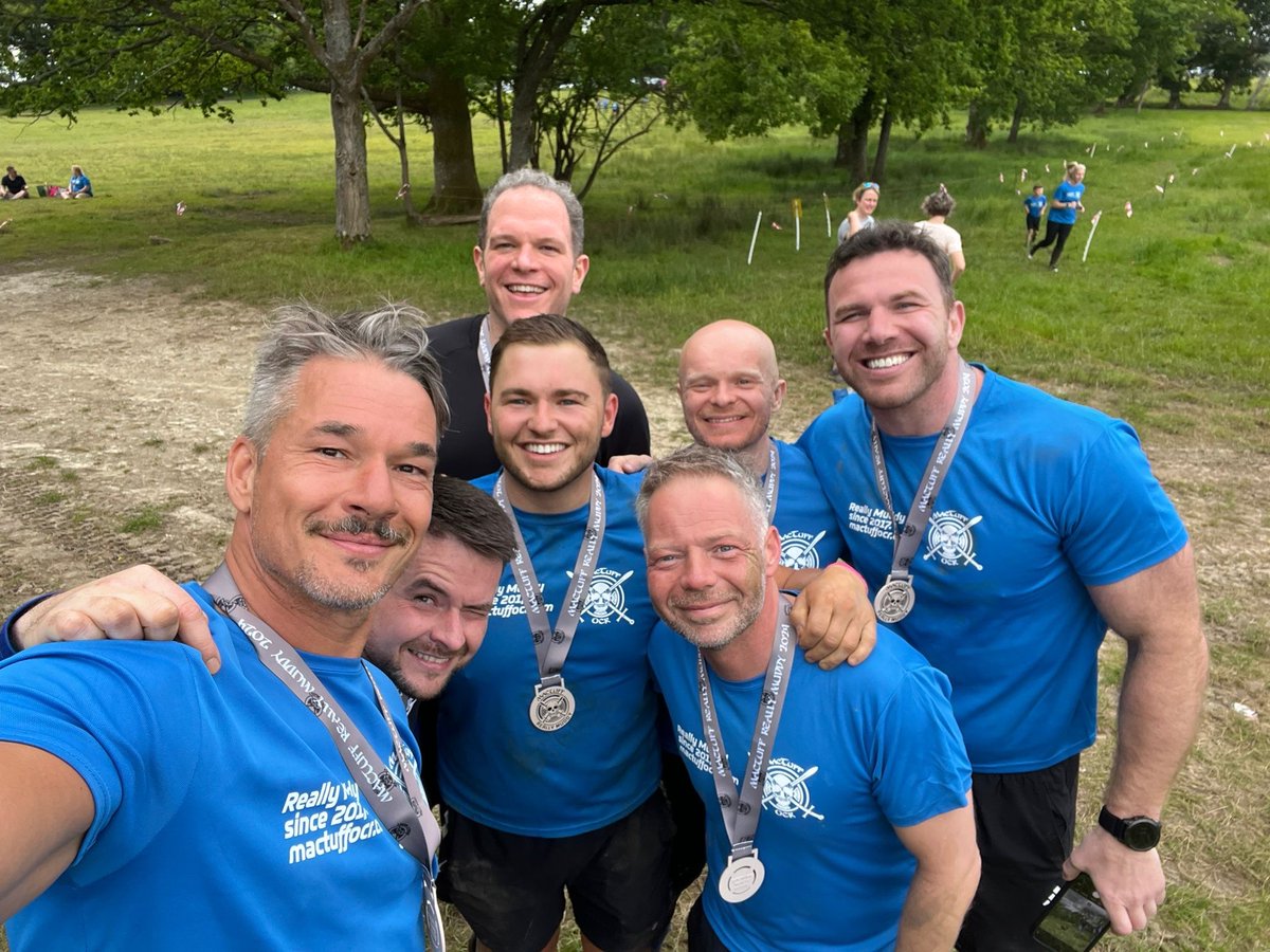 jamiehodgkins's tweet photo. The best way to spend a Sunday #mctuff down in Kent with my #GMC family. 10K smashed, a cheeky medal, a trashed pair of trainers and plenty of laughs ππͺπΌ https://t.co/zZM2meWHKq