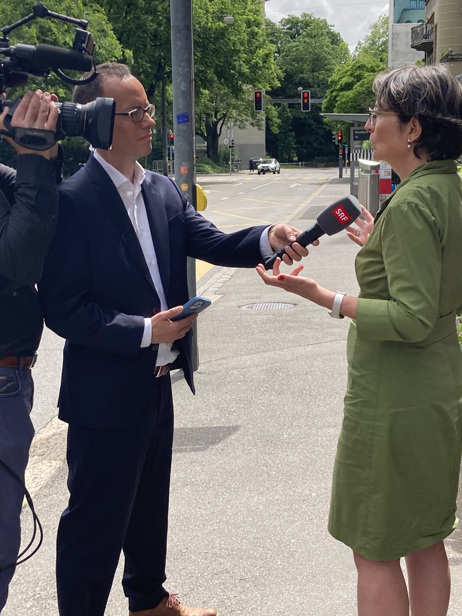 Jetzt Krankenkassenprämien einkommensabhängig gestalten. Meine Motion wartet seit einem Jahr aus Behandlung. Wenn das Parlament nicht tätig wird, dann werden wir GRÜNE alle Massnahmen prüfen, bis hin zu einer Volksinitiative. <a href="/GrueneCH/">GRÜNE Schweiz</a> <a href="/GrueneParlament/">Grüne Fraktion Bundeshaus</a>; <a href="/srfnews/">SRF News</a>